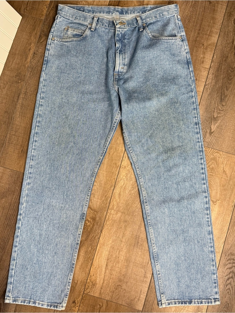 Vintage Wrangler Premium Relaxed Fit Jeans Mens 38x32 Light Wash 100% Cotton